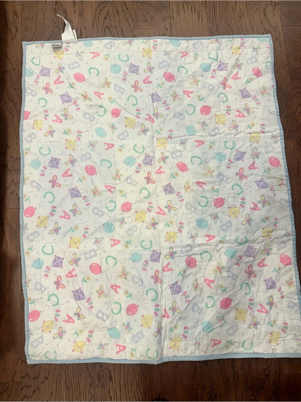 Winnie the Pooh - Classic Pooh - Patchwork Quilt - approx 33in x 40in